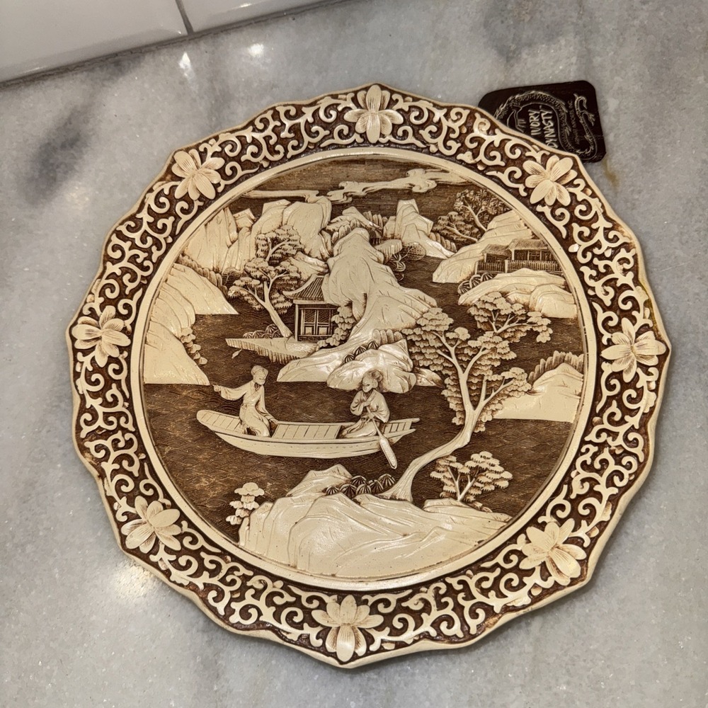 Vintage Ivory Dynasty 10" Plate By‎ Arnart 1982, Carved ResinOLA51